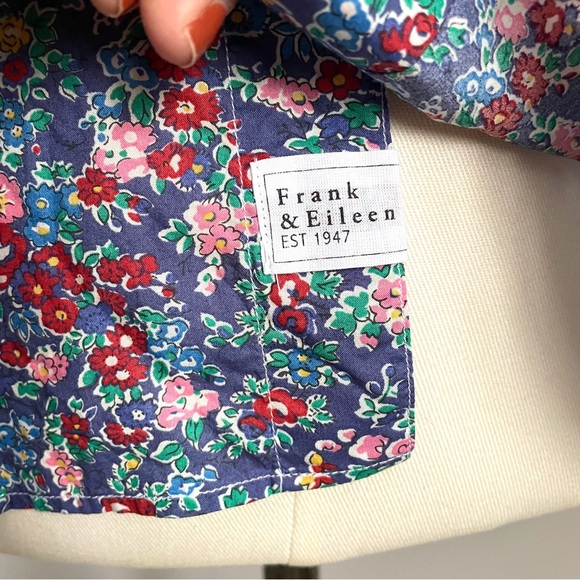 Frank & Eileen Blue Floral Silvio Untuckable Button Shirt - XS/S, relaxed fit! - Picture 4 of 11